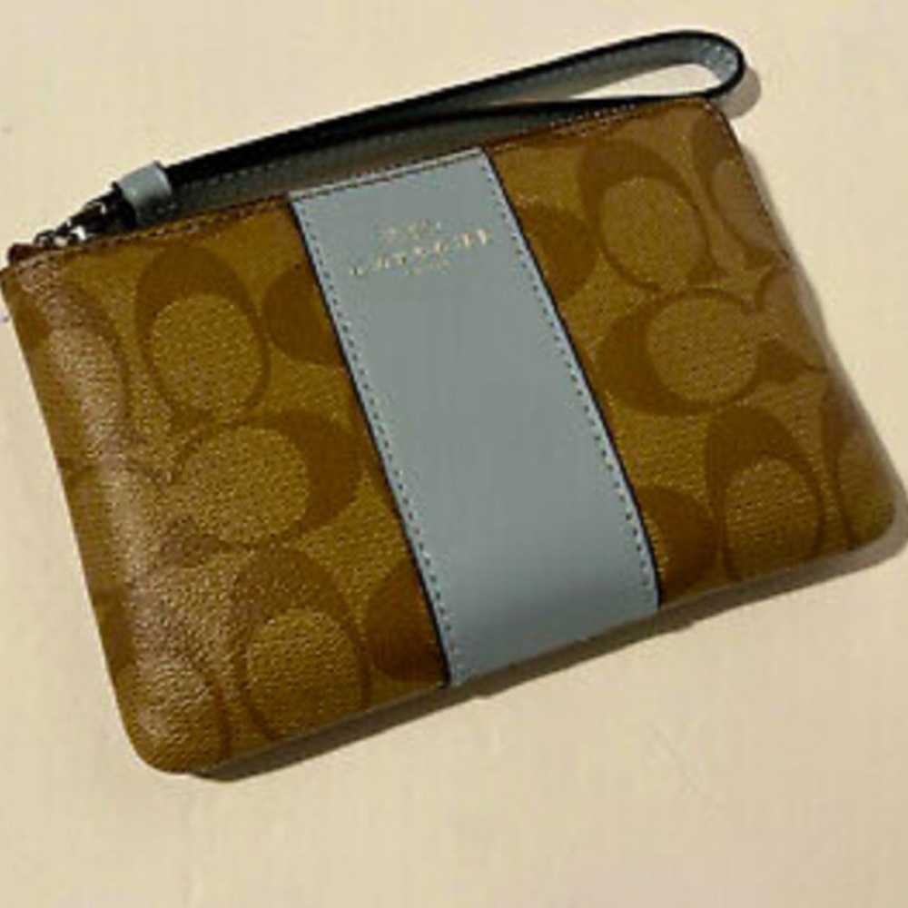Corner Zip Wristlet In Signature Canvas
